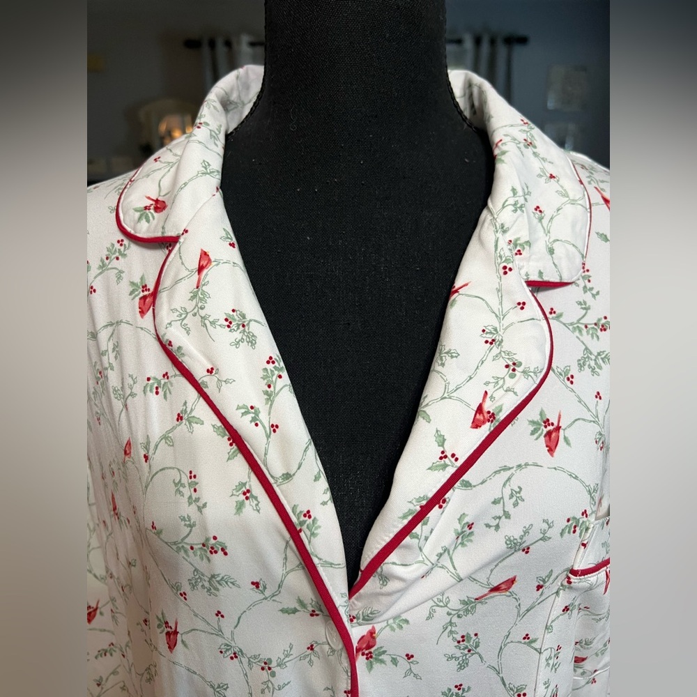 Charter Club Women's Notched-Collar Cardinal Designed Sleepshirt, NWT - Picture 2 of 8